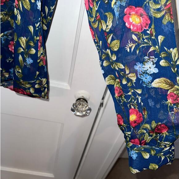 Kut from the Kloth Women's Sinclaire Floral Print Button Up Sheer Blouse size M - Picture 2 of 6